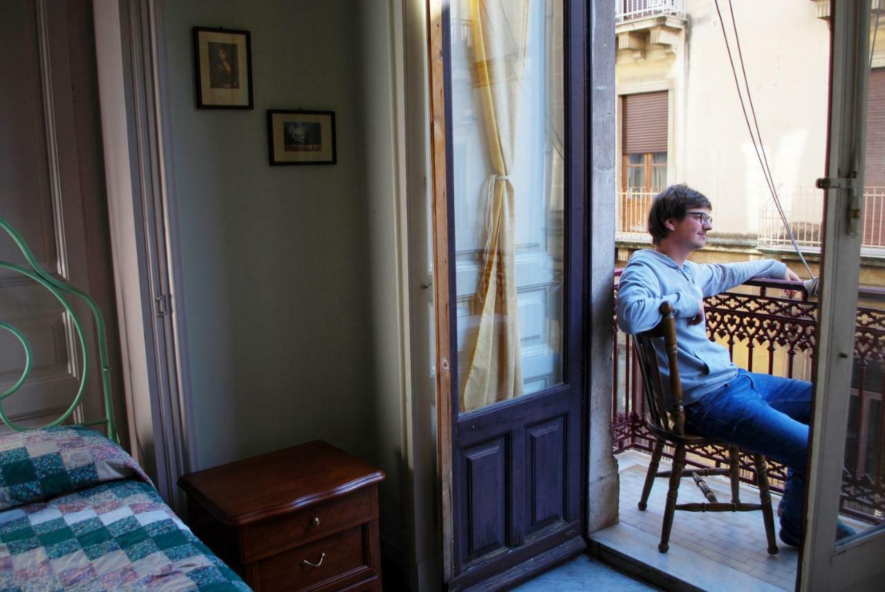 Casa Verdi - House Of Travelers CTA Exteriér fotografie
